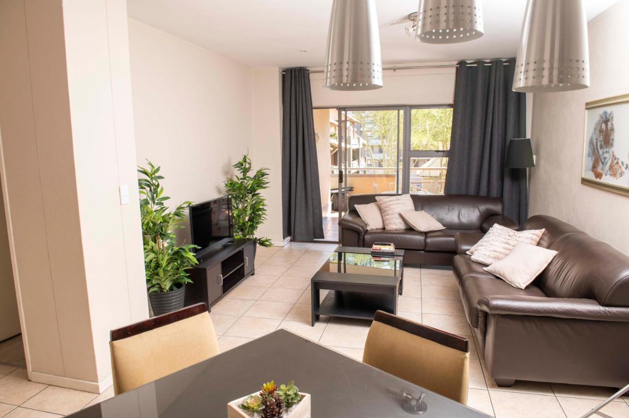 Grayston Exec Apartments Johannesburg Buitenkant foto