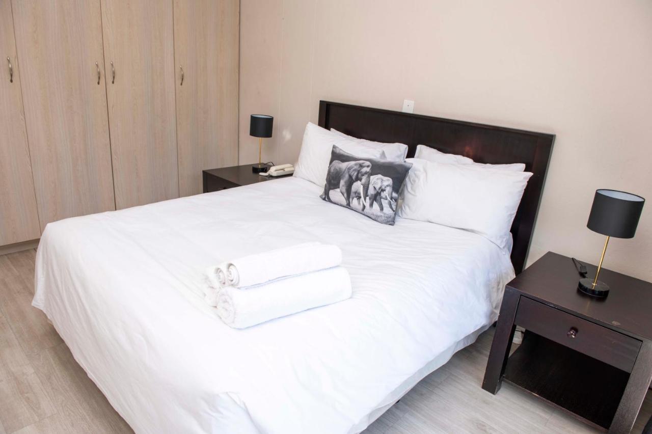 Grayston Exec Apartments Johannesburg Buitenkant foto