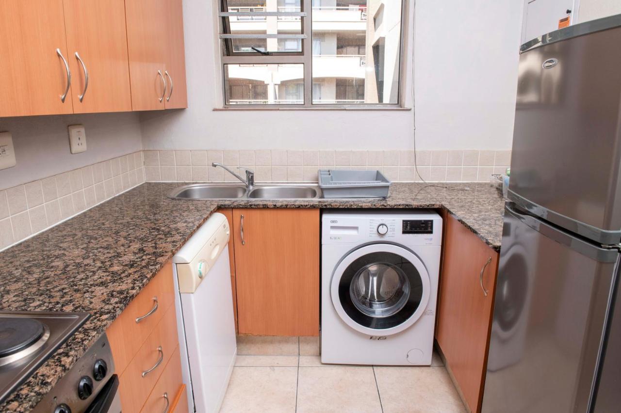Grayston Exec Apartments Johannesburg Buitenkant foto
